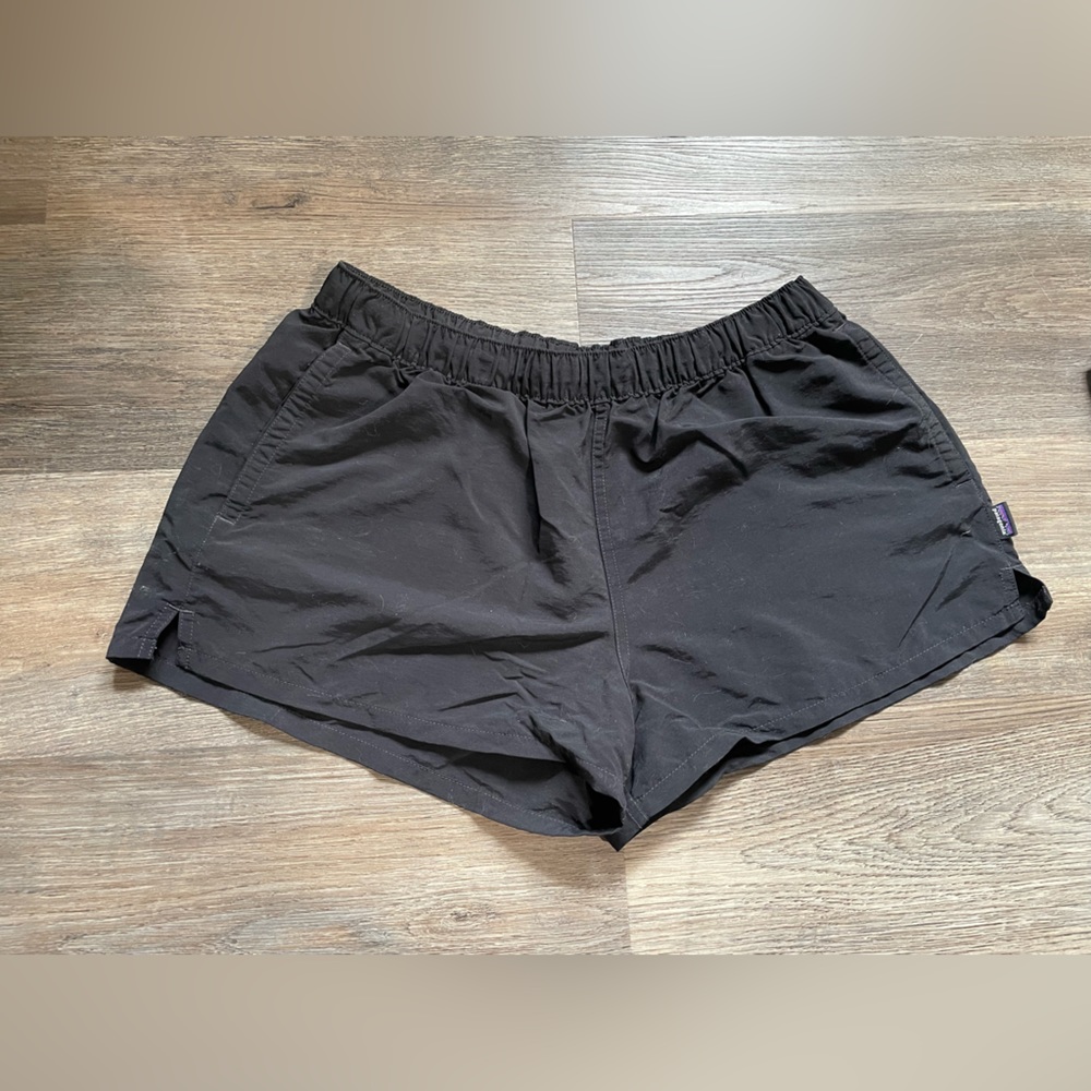 Women’s barely baggies shorts - 2.5”